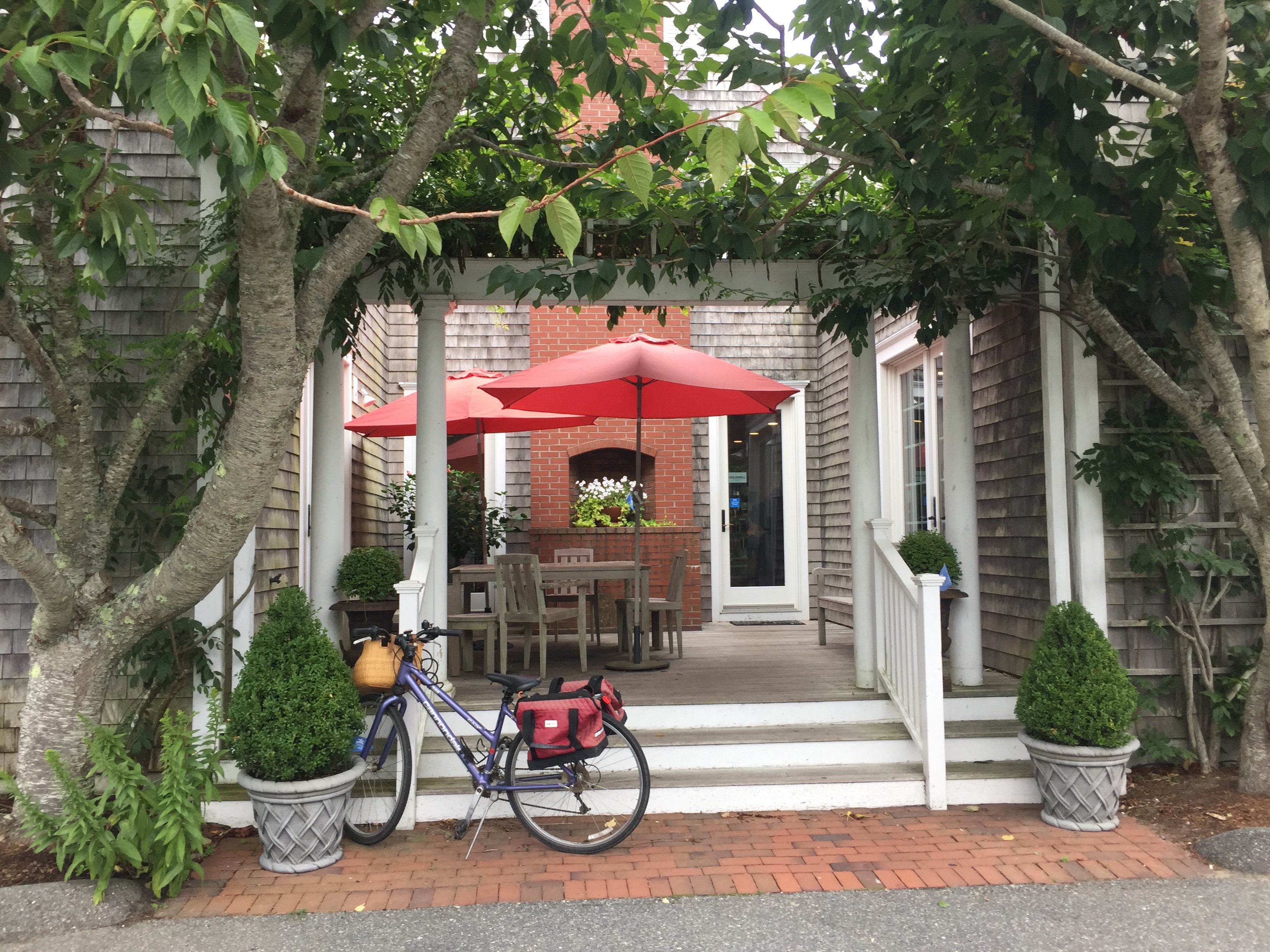 Outdoor view of the Nantucket office